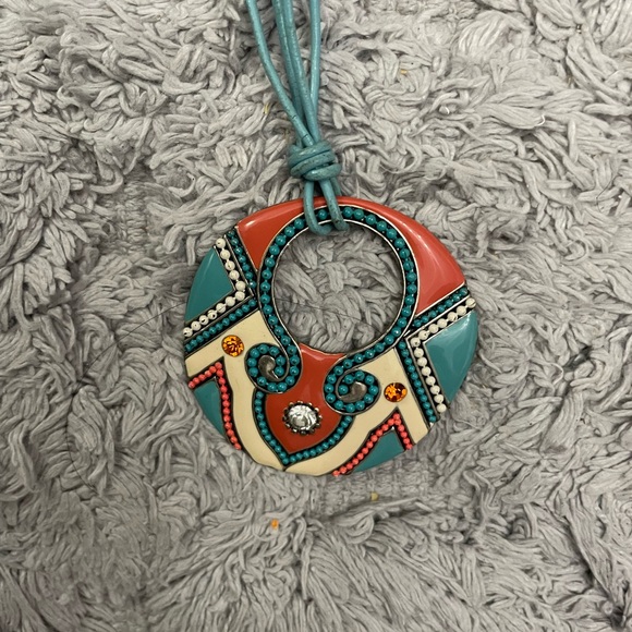 Tribal Pendant Necklace with based design and Turquoise and Coral inlays. - Picture 4 of 4